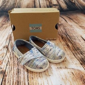 Toddler Girl TOMS shoes